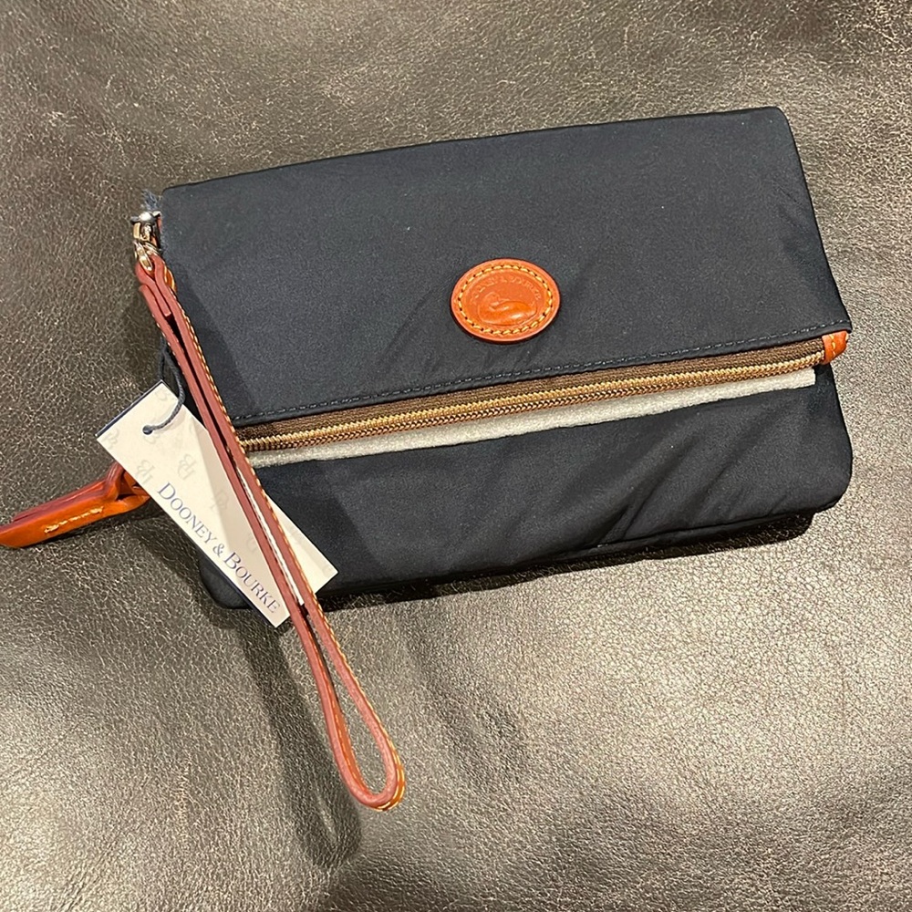 NWT dooney & bourke expanding fold over zip wristlet - navy nylon
